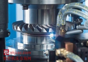圖1:激光焊接差速器殼體和錐齒輪使整體零件重量減少約1.2千克 圖1:激光焊接差速器殼體和錐齒輪使整體零件重量減少約1.2千克