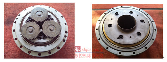CIROS2015展商展品巡禮之七：天津百利天星2KV型系列減速機           天津百利天星傳動有限公司歷史悠久，資金和技術實力雄厚。俗話說，工欲善其事必先利其器，百利天星投入巨資，引進了德國產的齒輪檢測中心、日本的臥式加工中心、臺灣產的成型磨床、數控滾齒機、數控磨齒機、產品表面噴涂生產線等先進設備，以及三坐標測量機、車削中心、電腦控制綜合熱處理爐、產品質量檢測儀器等生產、質檢設備，為生產高質量的產品奠定了堅實的硬件基礎。                      在產品研發方面，百利天星積數十年之豐富經驗，開發了擺線減速機、齒輪減速機、建機專用減速機和電動滾筒等四大系列上萬個規格的產品群。主導產品擺線減速機迄今保持引領行業和市場50余年的競爭強勢，自主創新開發的X8000系列擺線減速機和建機專用減速機達到國內領先國際先進水平。          在工業機器人領域，百利天星承擔了《工業機器人高精度高效率減速器開發》的國家863項目，已通過國家科技部的驗收。          百利天星負責人表示，今年的CIROS2015，公司將會以2KV型系列減速機參展。此系列減速機是國家863項目，是在擺線減速機標準及漸開線齒輪標準的基礎上進行齒形分析和修型，實現各項技術參數的優化。為此百利天星公司成立了有28名研發人員參與的各部門協同攻關的研發部，并設立2KV型機器人配套減速機專用裝配車間，為其提供技術、生產、質量等各方面的保障。              據介紹，2KV型系列減速機具有傳動比大，可達1/260；結構緊湊，體積小重量輕；運轉可靠平穩；耐沖擊、承載能力強；可頻繁啟動及正反轉使用等特點。目前生產出的8種2KV型減速機產品，應用在165kg焊接機器人和300kg搬運機器人的各個關節部位，獲得用戶廣泛好評。 天津百利天星傳動有限公司于CIROS2015展位號為：5.1H-C053，屆時各行人士可蒞臨參觀。